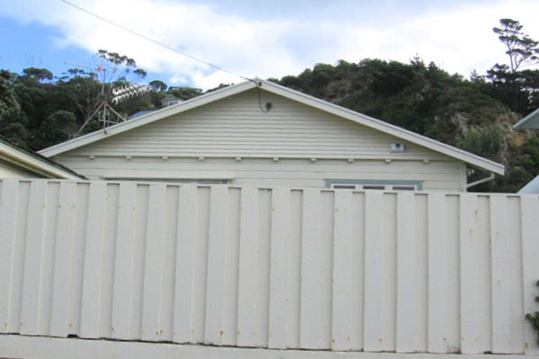 Photo of property in 4 Ferry Street, Seatoun, Wellington, 6022