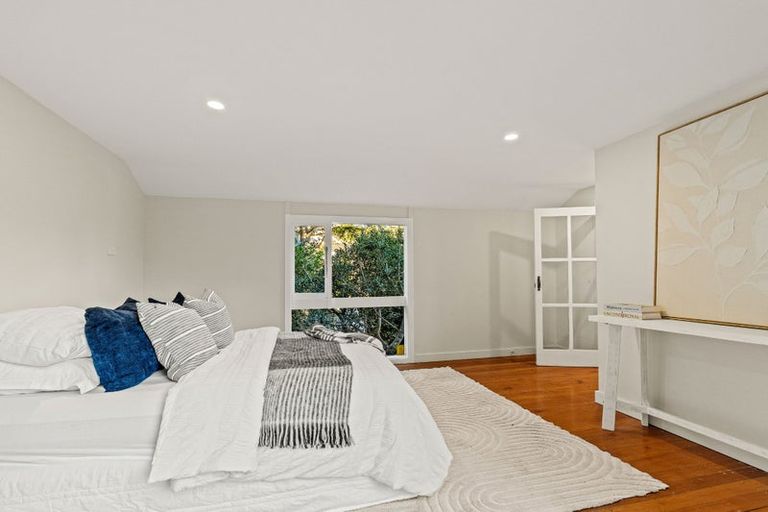 Photo of property in 77 Valley Road, Cashmere, Christchurch, 8022