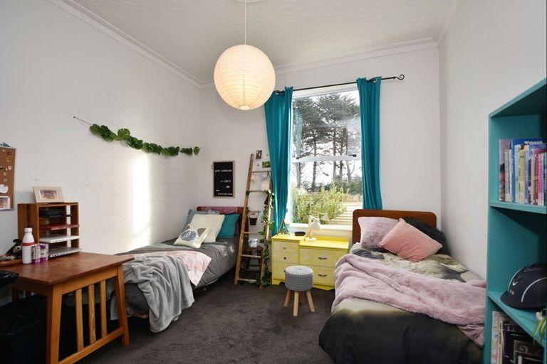 Photo of property in 1 Ailsa Street, Wallacetown, 9816