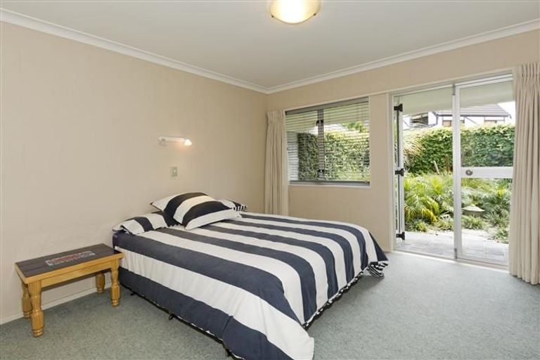 Photo of property in 188a Devonport Road, Tauranga, 3110