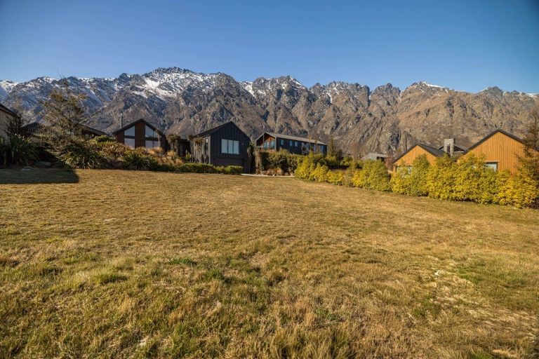Photo of property in 5 Falconer Rise, Jacks Point, Queenstown, 9371