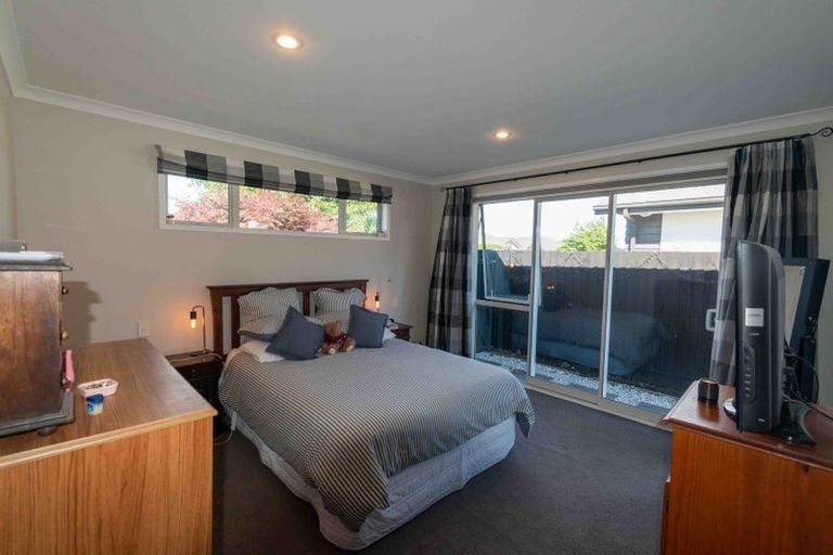 Photo of property in 10 Hyde Place, Halswell, Christchurch, 8025