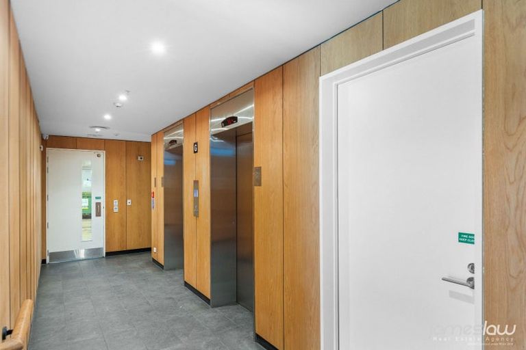 Photo of property in 205/1 Buscomb Avenue, Henderson, Auckland, 0610