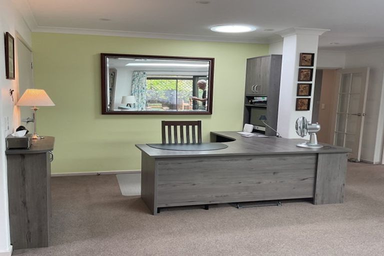 Photo of property in 17 Ridgedale Road, Silverdale, 0932