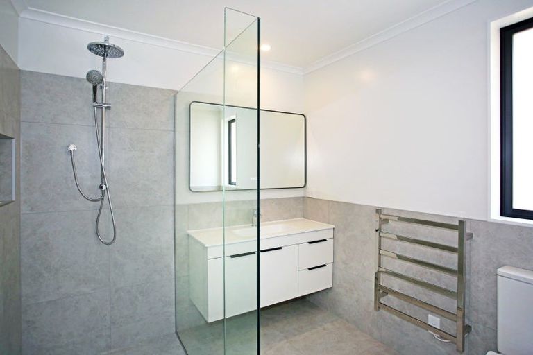 Photo of property in 12 Viv Green Place, Pokeno, 2402