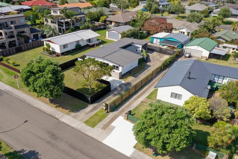 Photo of property in 156a Dickson Road, Papamoa Beach, Papamoa, 3118