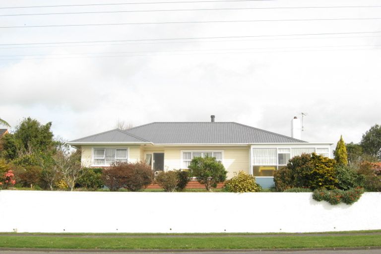 Photo of property in 43 Broadway, Stratford, 4332