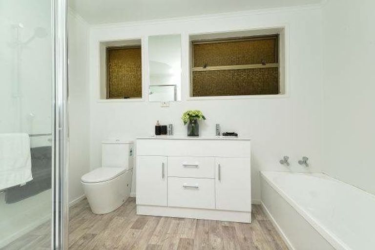 Photo of property in 952a Heaphy Terrace, Fairfield, Hamilton, 3214