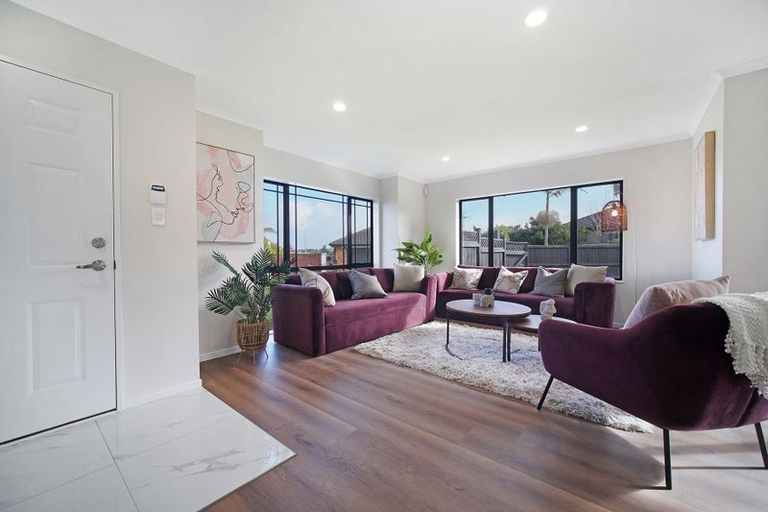 Photo of property in 323 Mahia Road, Weymouth, Auckland, 2103