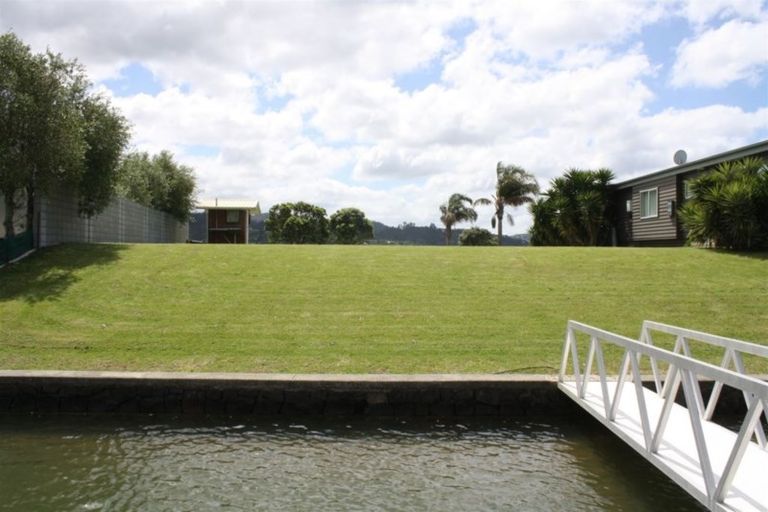 Photo of property in 126 Waterways Parade, Pauanui, Hikuai, 3579
