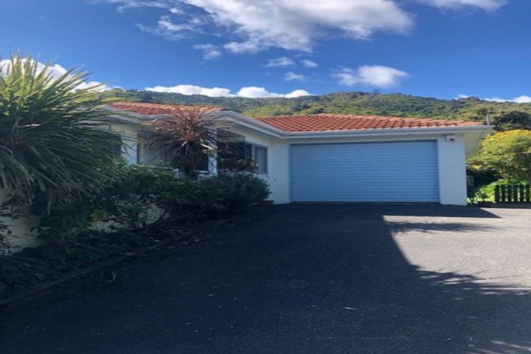 Photo of property in 81 Huia Street, Waikanae, 5036