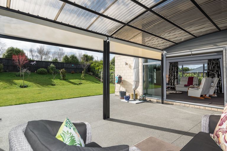 Photo of property in 43 Davaar Crescent, Broomfield, Christchurch, 8042