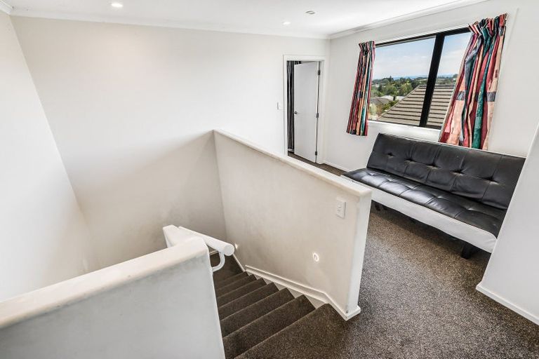 Photo of property in 35 Cabourne Drive, Glenview, Hamilton, 3206