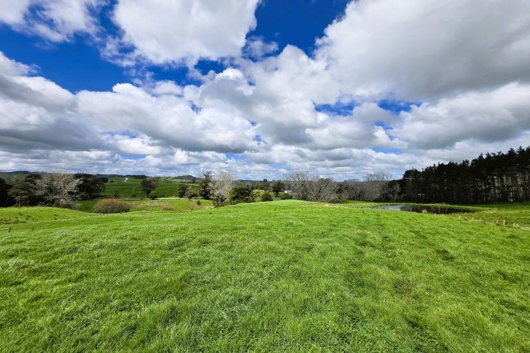 Photo of property in 42 Ford Road, Paparoa, Maungaturoto, 0583