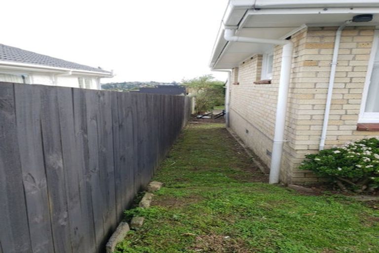 Photo of property in 8 Glenfield Road, Birkenhead, Auckland, 0626