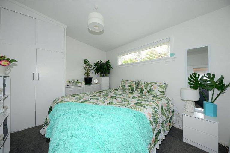 Photo of property in 45 Taupata Street, Redcliffs, Christchurch, 8081