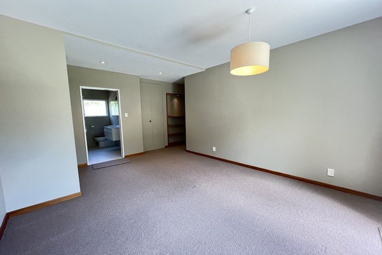Photo of property in 39 Acheron Road, Paremata, Porirua, 5026