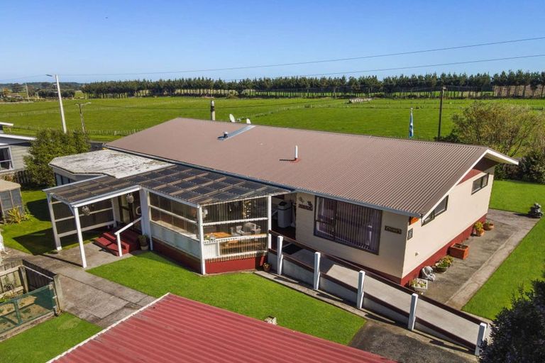 Photo of property in 18 Swinbourne Street, Waverley, 4510