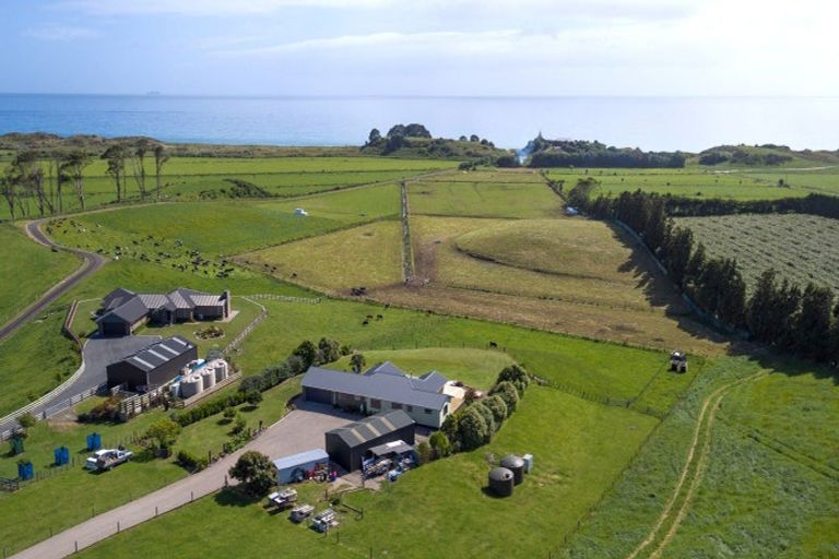 Photo of property in 2155c State Highway 2, Pukehina, 3186