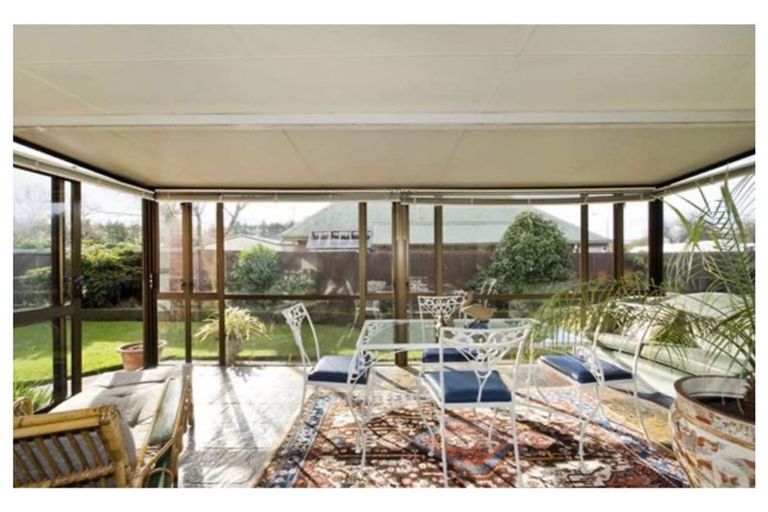 Photo of property in 7b Ludecke Place, Sockburn, Christchurch, 8042