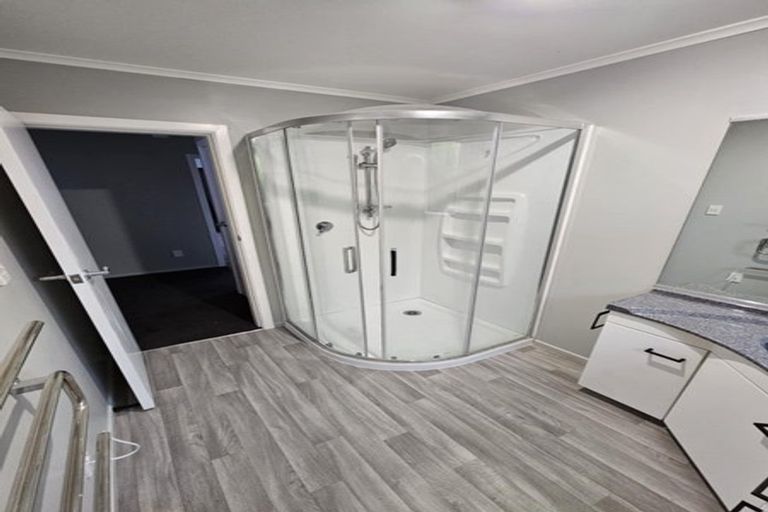 Photo of property in 179 Miromiro Road, Normandale, Lower Hutt, 5010