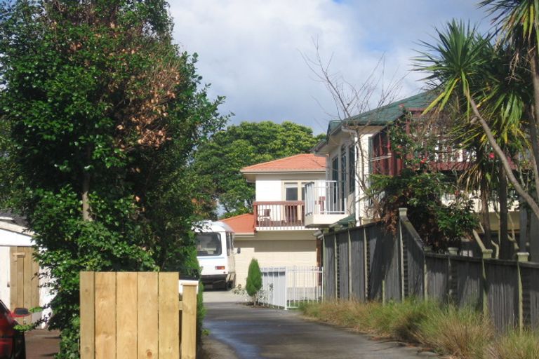 Photo of property in 117b Mcleod Road, Te Atatu South, Auckland, 0610