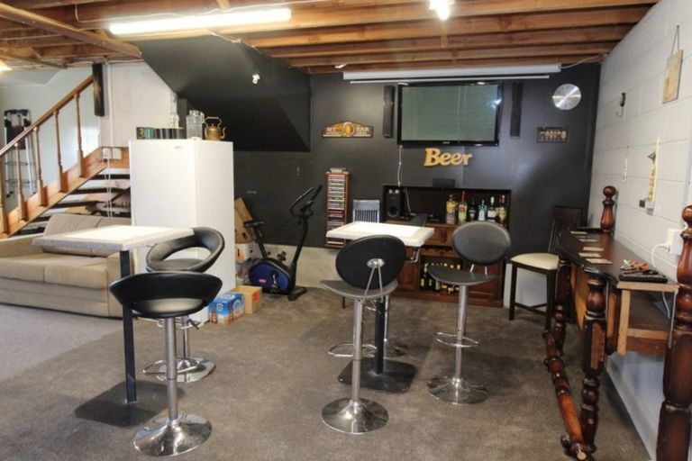 Photo of property in 11 Oxford Street, Waimate, 7924