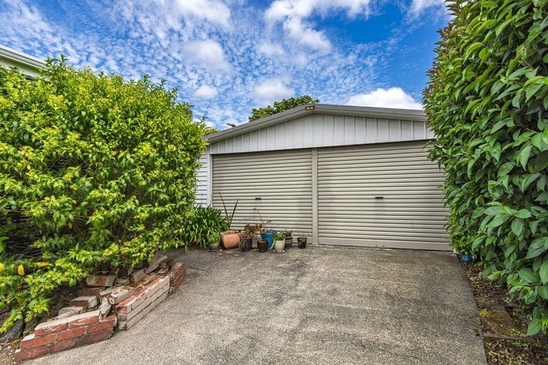 Photo of property in 16 Beazley Crescent, Tikipunga, Whangarei, 0112