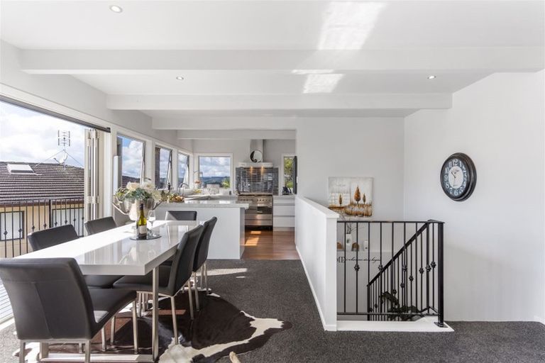 Photo of property in 13 Callender Place, Shelly Park, Auckland, 2014