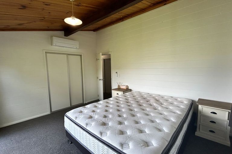 Photo of property in 8 Evergreen Place, Sunshine Bay, Queenstown, 9300