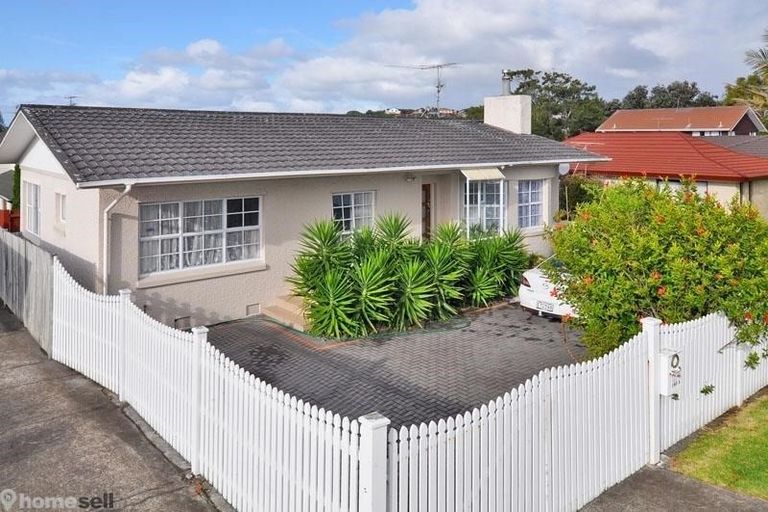 Photo of property in 144a Bucklands Beach Road, Bucklands Beach, Auckland, 2012