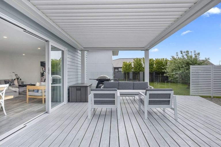 Photo of property in 14 Silver Springs Boulevard, Mosgiel, 9024