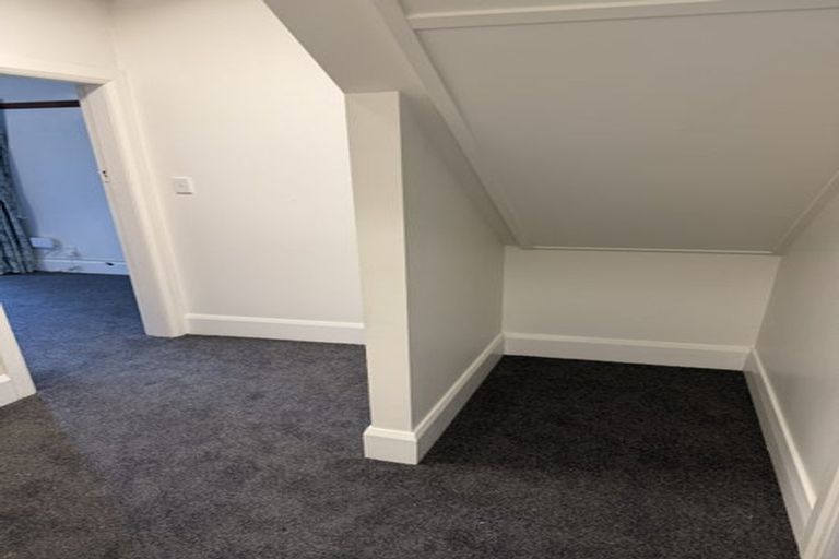 Photo of property in 51 Northland Road, Northland, Wellington, 6012