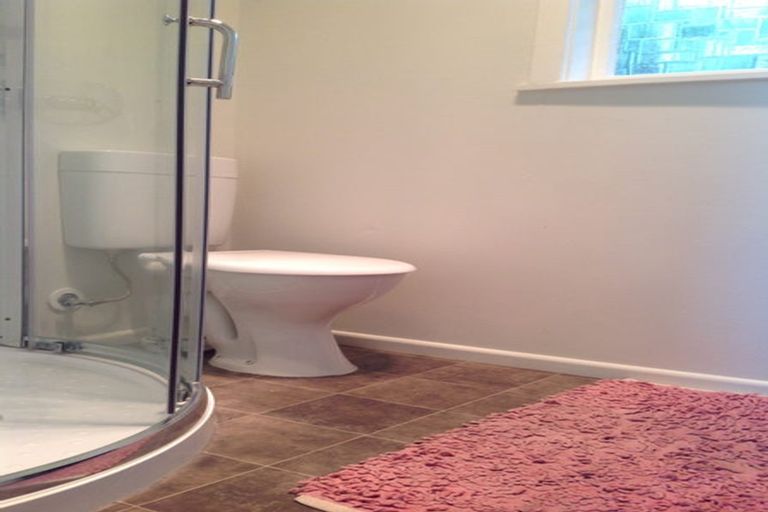 Photo of property in 1/271 Memorial Avenue, Burnside, Christchurch, 8053