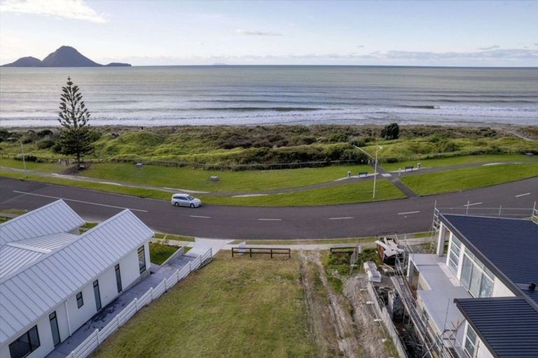 Photo of property in 18 Pacific Parade, Coastlands, Whakatane, 3120