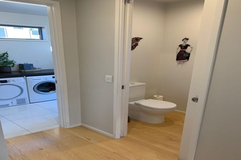 Photo of property in 148 Holly Road, St Albans, Christchurch, 8014