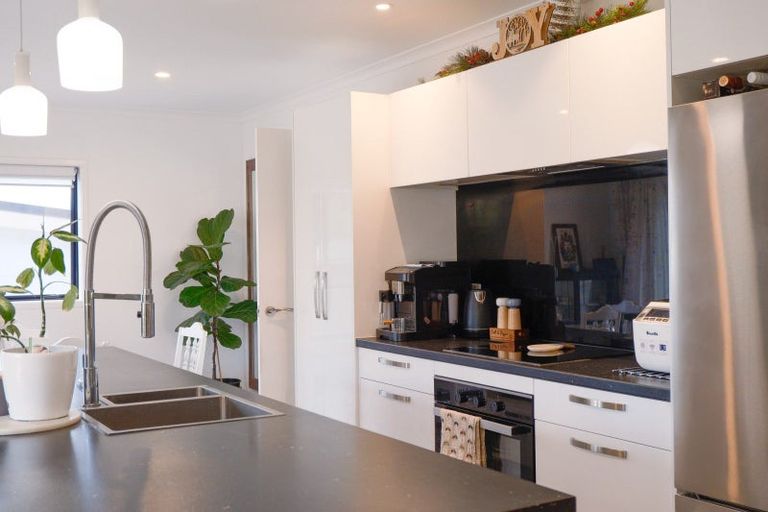 Photo of property in 13a Tui Road, Western Heights, Rotorua, 3015