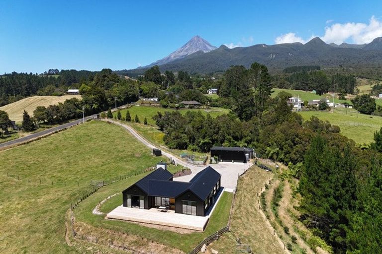 Photo of property in 1640 Mangorei Road, Mangorei, New Plymouth, 4371