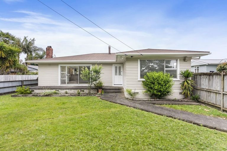 Photo of property in 1/49 Kelvin Road, Papakura, 2110