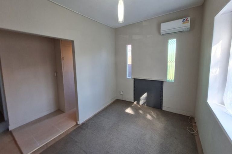 Photo of property in 2/23 Coronation Road, Papatoetoe, Auckland, 2025