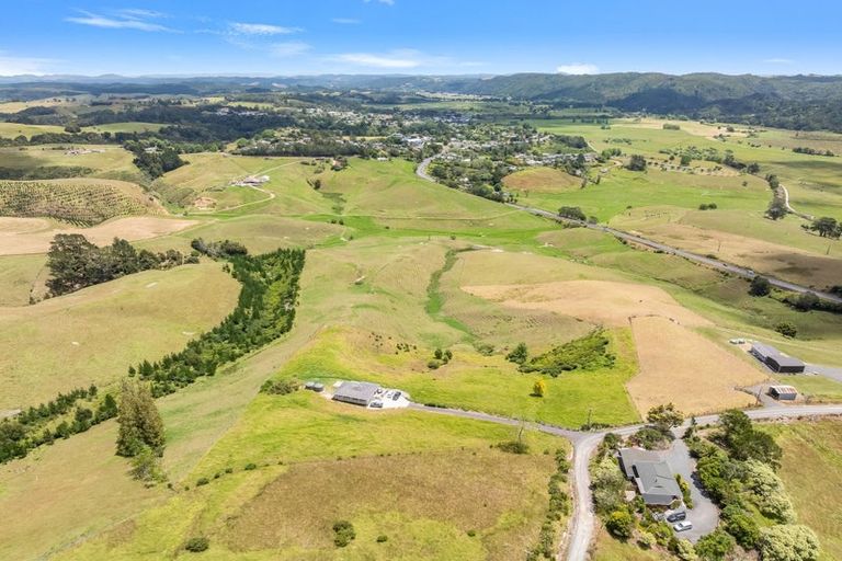 Photo of property in 32 Toots Drive, Kawakawa, 0282