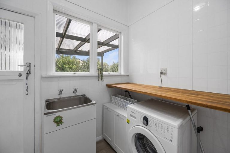 Photo of property in 127 Wharerangi Road, Greenmeadows, Napier, 4112