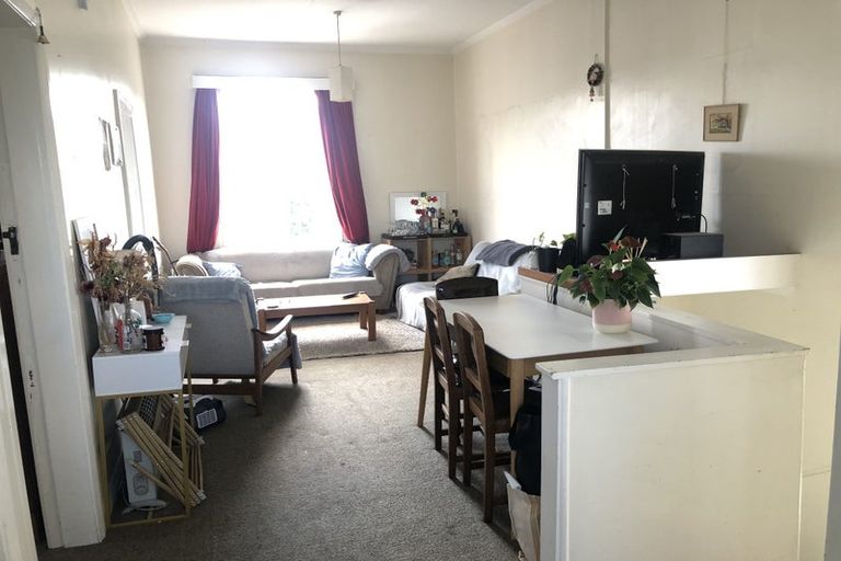 Photo of property in 12 Wilson Street, Newtown, Wellington, 6021