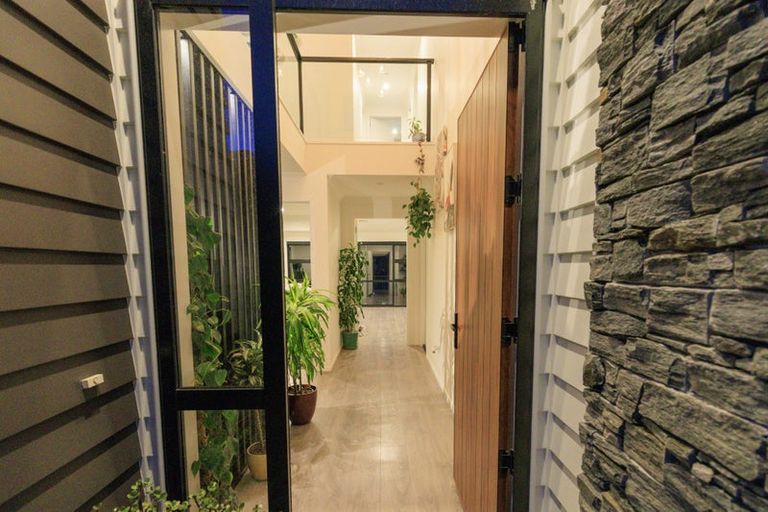 Photo of property in 12 Atherton Terrace, Churton Park, Wellington, 6037