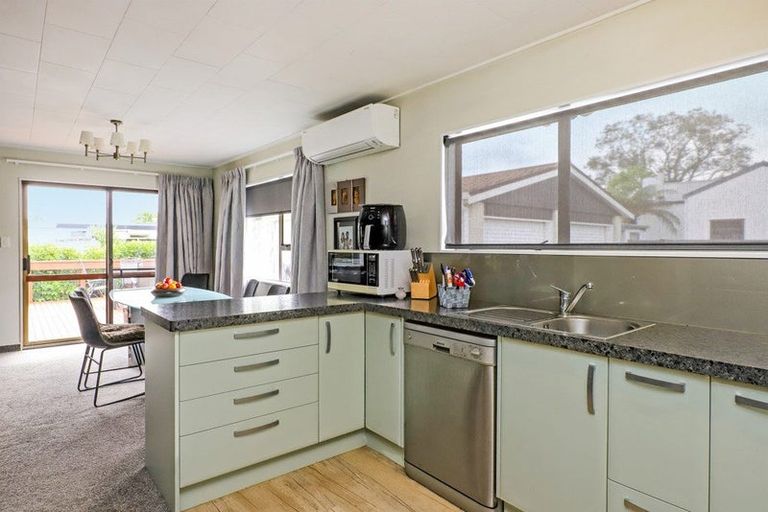 Photo of property in 7 Ayto Way, Havelock North, 4130