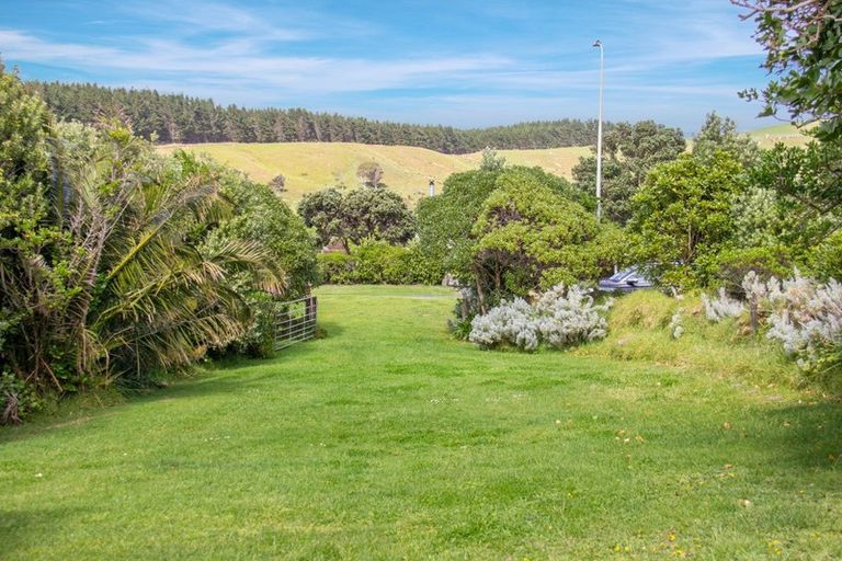 Photo of property in 25 Jetty Road, Castlepoint, Tinui, 5889