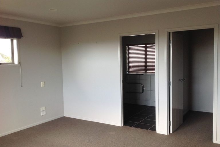 Photo of property in 15 Surfside Lane, Ruakaka, 0116