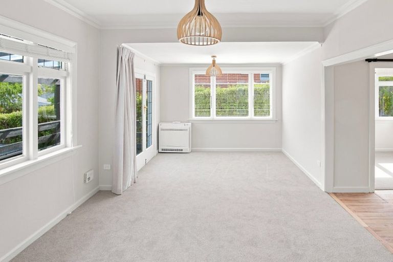 Photo of property in 1/118 Centaurus Road, Huntsbury, Christchurch, 8022