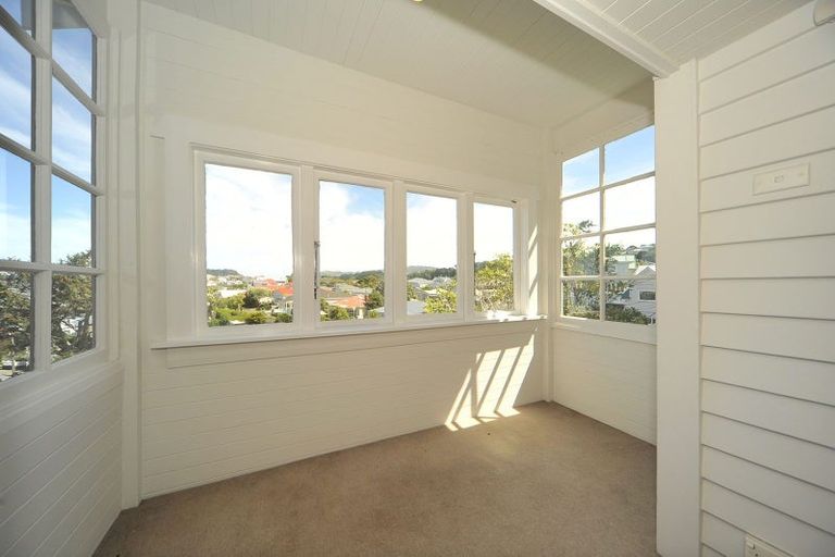 Photo of property in 17 Kainui Road, Hataitai, Wellington, 6021