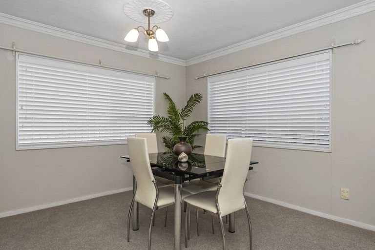 Photo of property in 19a Sandwich Road, St Andrews, Hamilton, 3200